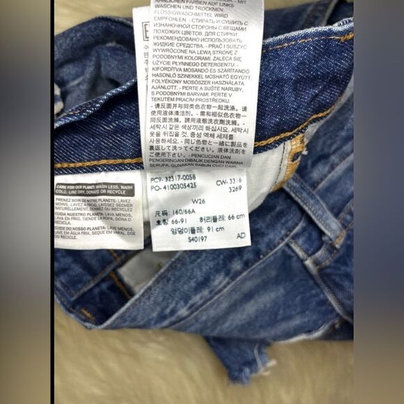 Levi’s 501 button fly Denim cut off shorts sz 26(2) - Picture 4 of 9